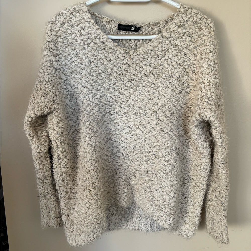 Women’s comfy knit sweater